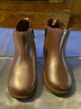 Old Navy Brown Scalloped Ankle Boots for Kids